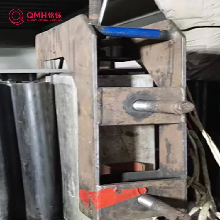 Acuan splicing sidewall tali pinggang penghantar